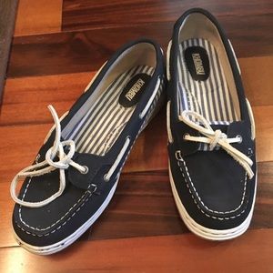 Khombu boat shoes topsiders